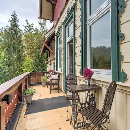 Helle Mit Terrasse Und Sauna, Cleaning Included Apartamento